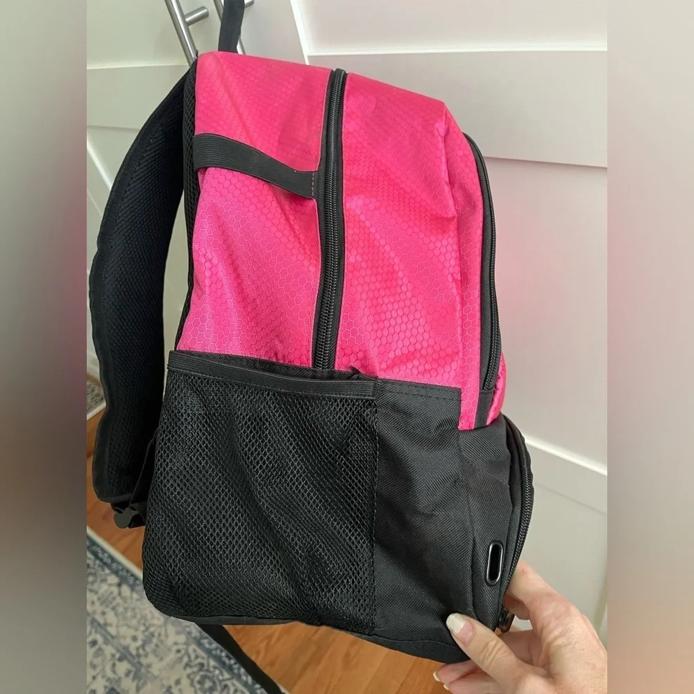 Girls soccer backpack, pink/black